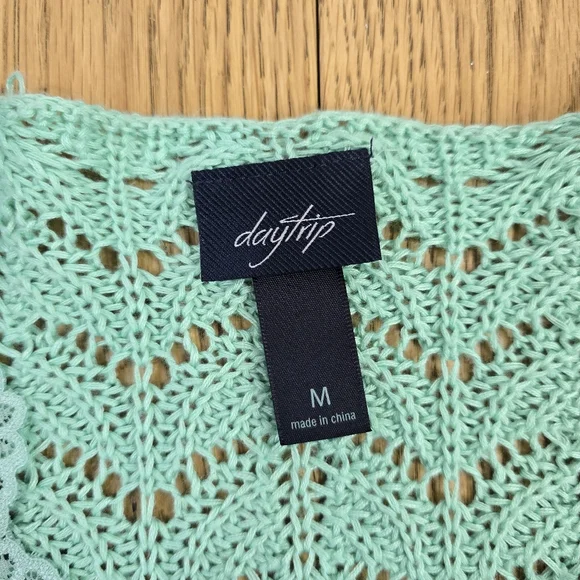 Daytrip Mint Lace V-Neck Crochet Sweater Oversized Medium - Picture 2 of 11